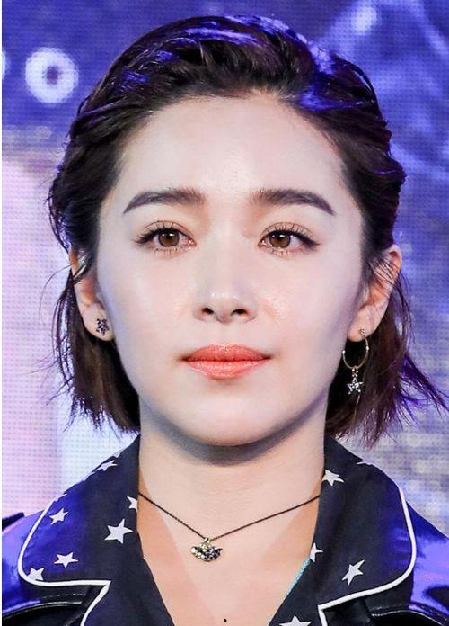 阚清子异瞳照片